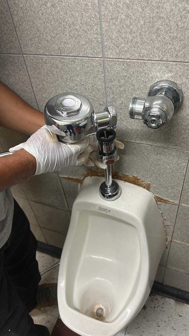 Commercial plumbing services